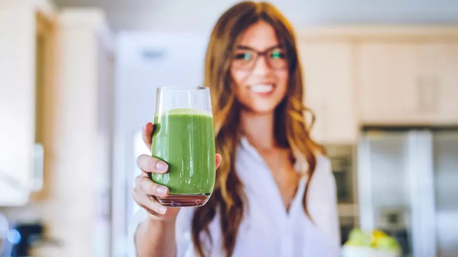 Този зеленчуков сок се бори със стреса и пречиства тялото