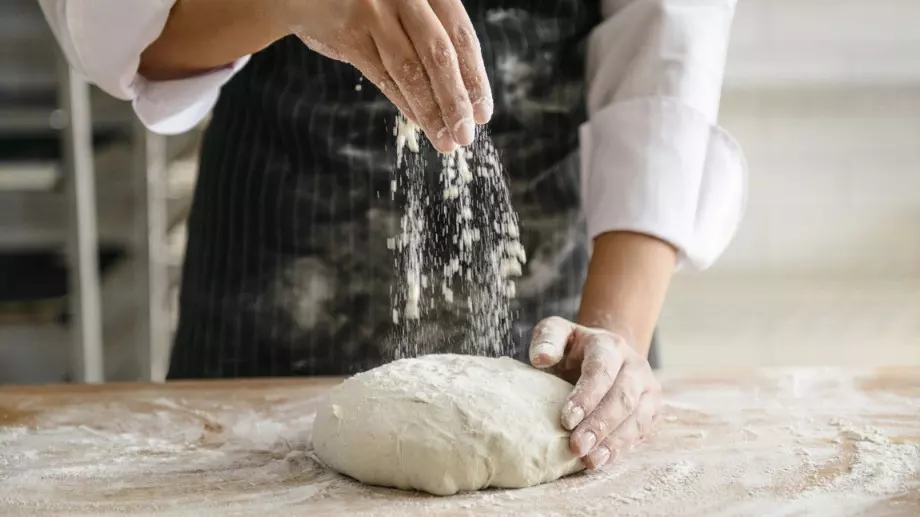 Суха или прясна мая: Каква е разликата и как се използват