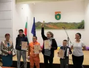 Община Тетевен награди участниците от конкурса "С очите си видях бедата"