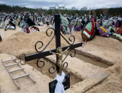Откриха нов масов гроб с 44 тела на цивилни край Изюм