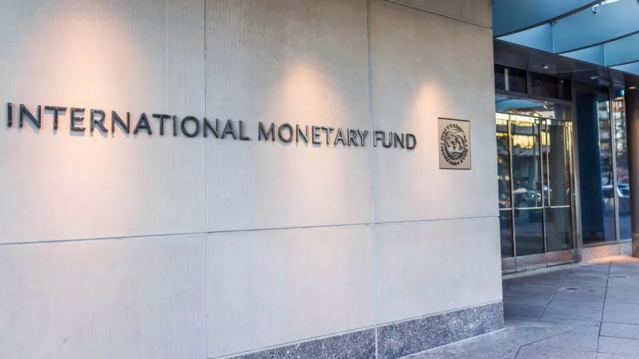 МВФ: Лихвите на централните банки ще останат високи