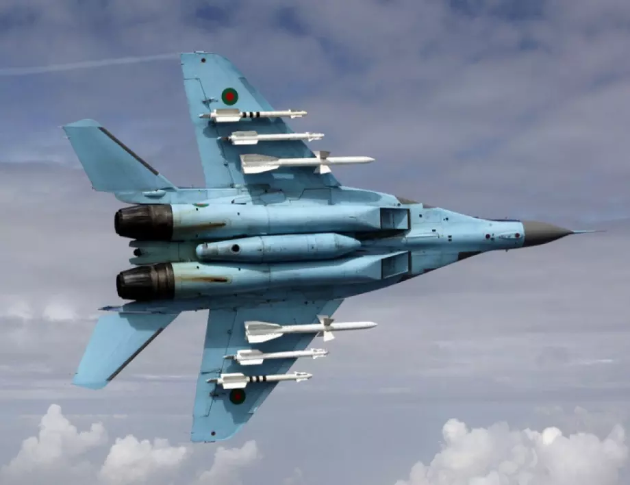 България може да получи стари F-16 от Нидерландия срещу МиГ-29 за Украйна