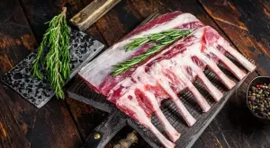 За да изберете крехко и сочно агнешко, обърнете внимание на това