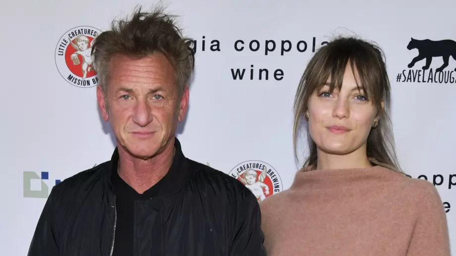 Шон Пен официално се разведе с младата си жена