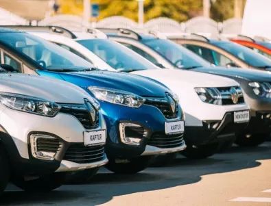 Renault може да продаде дела си в най-големия руски производител на коли за 1 рубла