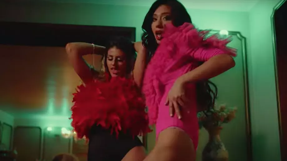 Гергана, Ева и Елвира от "Ергенът" с общ проект (ВИДЕО)