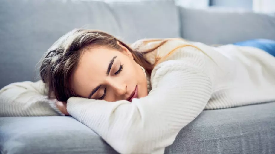 Не е за вярване какво гълтаме докато спим. Учен разкри.