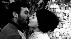 Показват класиката "Крадецът на праскови"