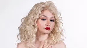 Крисия с трогателно изпълнение дни след смъртта на баща си (ВИДЕО)