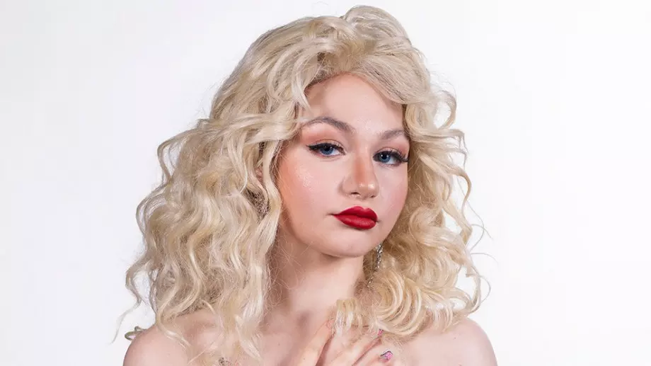 Крисия с трогателно изпълнение дни след смъртта на баща си (ВИДЕО)