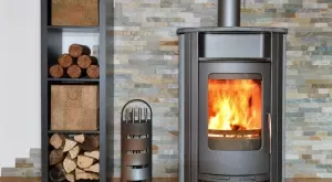 С какво сухите камини на дърва превъзхождат други алтернативни уреди за отопление