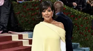 Крис Дженър получи дългочакана корица за Vogue на 66 години (СНИМКА)