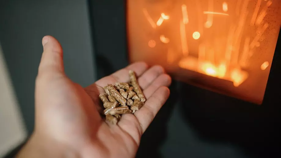 Как пелетните котли успяват да се наложат като високоефективни и икономични отоплителни уреди