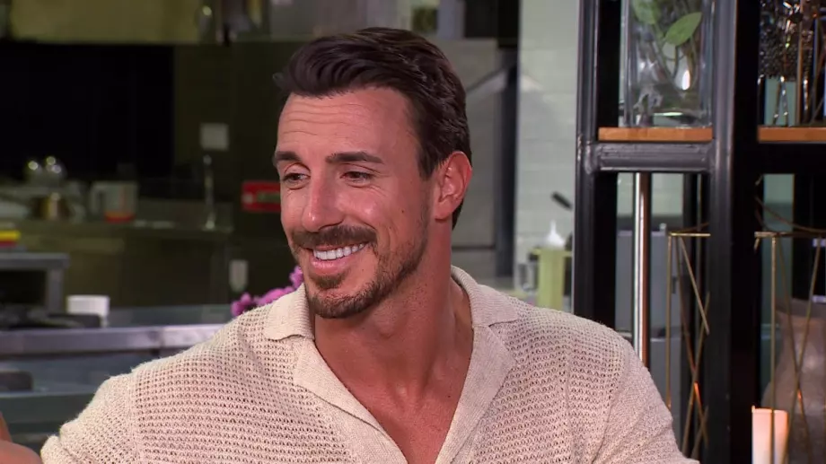 Една участничка в 