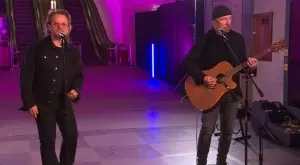 Боно изнесе концерт в украинското метро (ВИДЕО)
