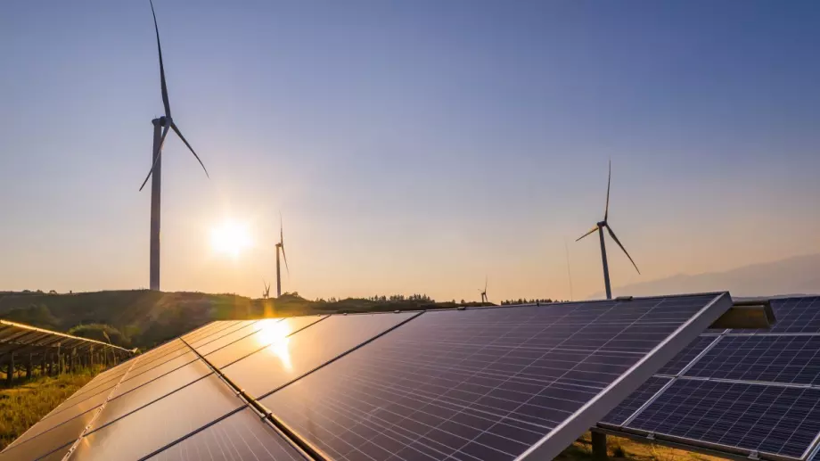 Германия отпуска милиарди в помощ на прехода на индустрията към зелена енергия