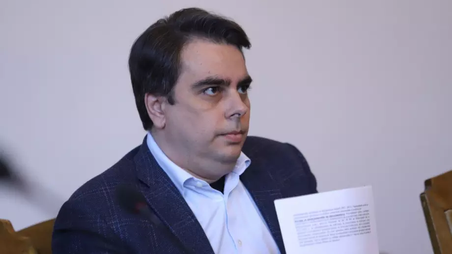 Василев: Оставаме без газ и парно, ако преговаряме с Газпром