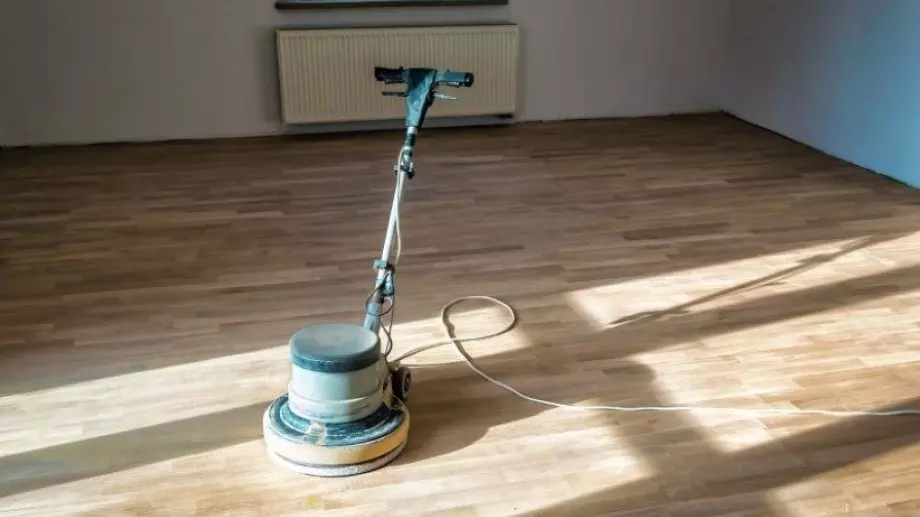 Цикленето на паркет възстановява подовата настилка