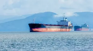 Как Гърция помага на Путин да избегне европейските санкции