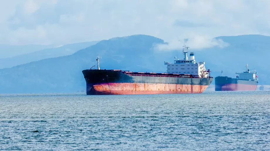 Как Гърция помага на Путин да избегне европейските санкции