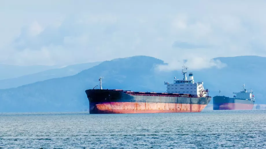 Европа или Русия - кой ще пострада повече от петролното ембарго?