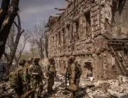 Експлозии в Харков, ракета удари Културния дворец в града (ВИДЕО)