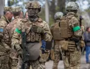 ВИДЕО: Полкът "Азов" защитава Бахмут – близък бой с руснаци в окопите