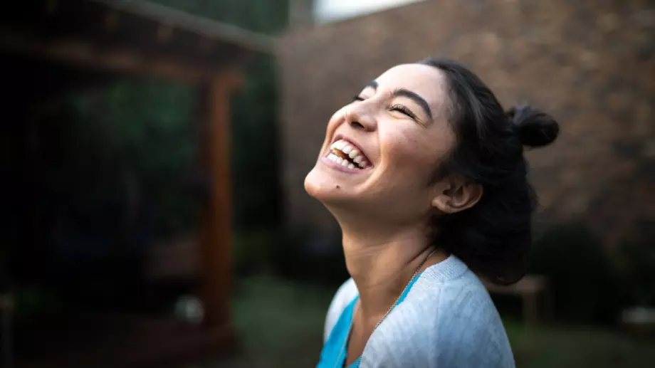 Виц за добро утро: Говорят си две котки