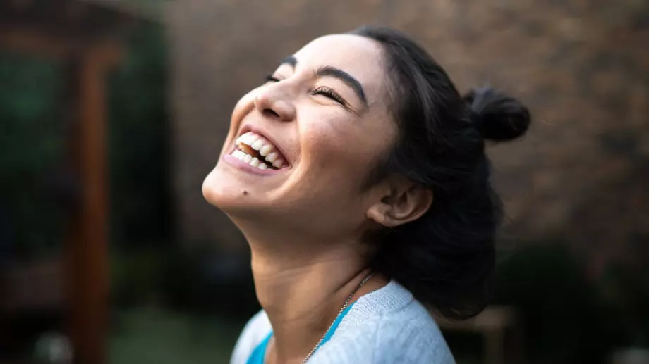 Вечерен виц: Милионер разговаря