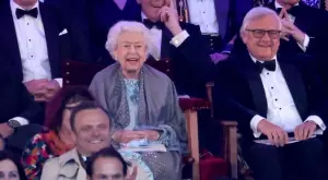 Кралица Елизабет отпразнува 70 години на трона