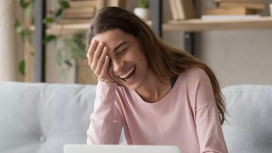 Вечерен виц: Влиза един в кръчма