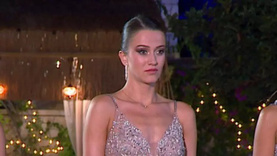 Дениз Хайрула се оплака от хейтъри. Ето какво й причиниха (ВИДЕО)