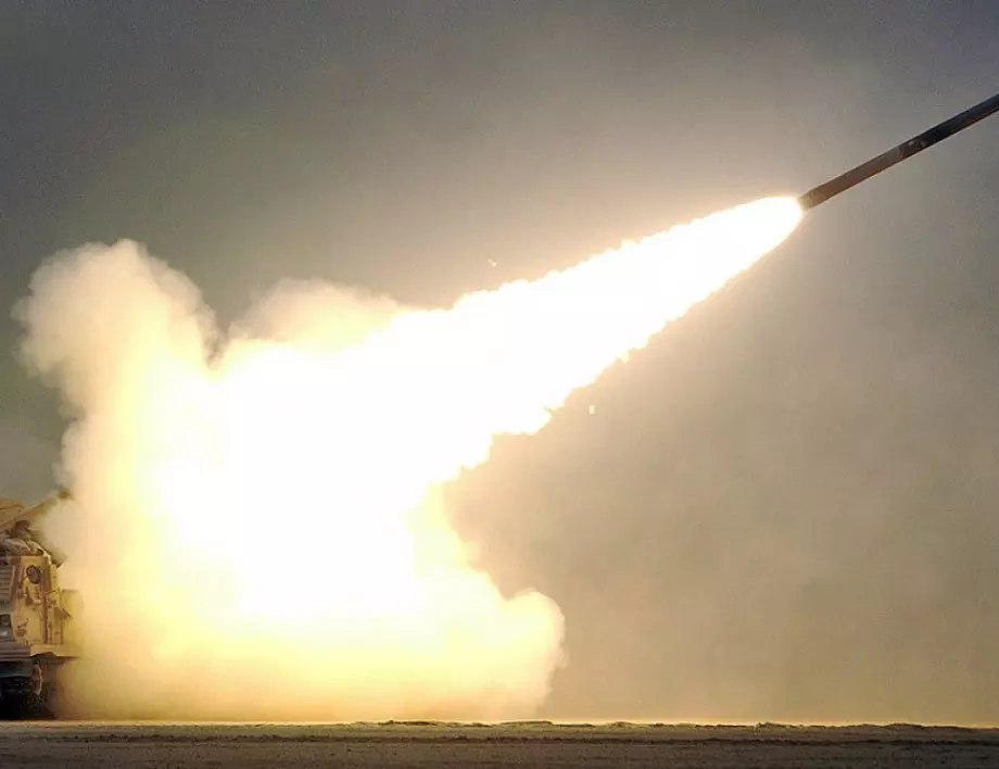 САЩ изпращат на Киев ракетни системи "Himars" 