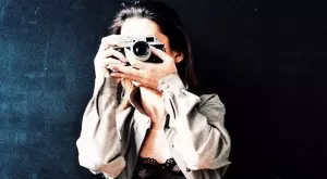 Pablo Tulia: Еротичните ми фотографии са подигравка с всичката суета, глемър и мания за перфектност