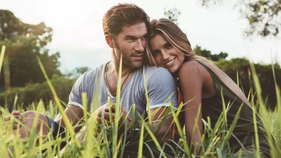 Ако вашето момиче е тъжно, вие сте този, който трябва да върне усмивката ѝ!  