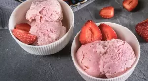 Домашен ягодов сладолед