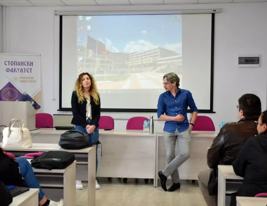 Инициативата "Да задържим младите хора в Стара Загора" представиха в Тракийския университет