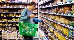 КЗК започна да разследва има ли конкретни нелоялни практики по сагата с търговските вериги