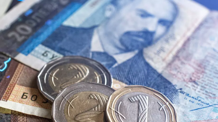 МФ прогнозира 570 млн. лева бюджетен излишък към края на май