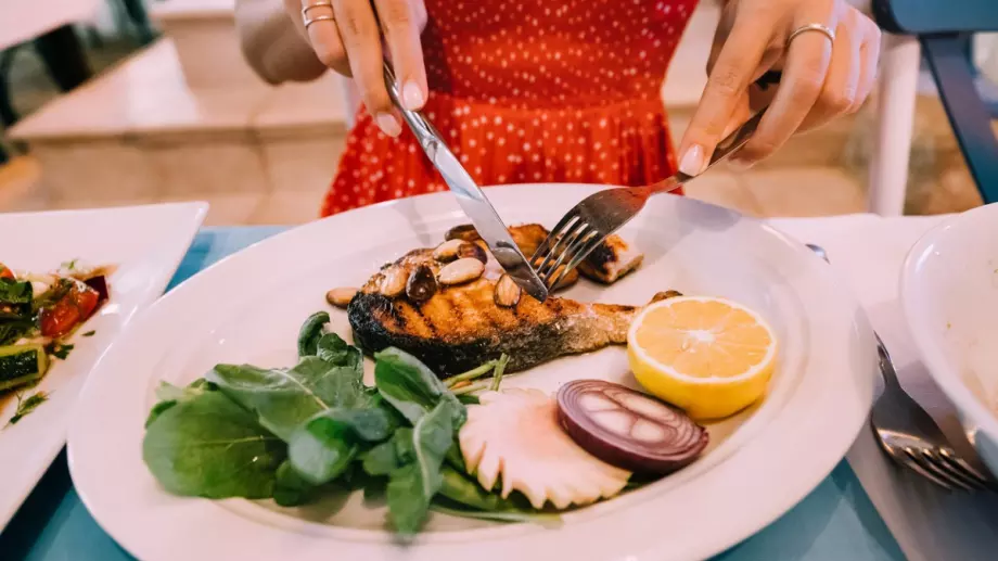 Филе от риба с гарнитура - бързо и лесно