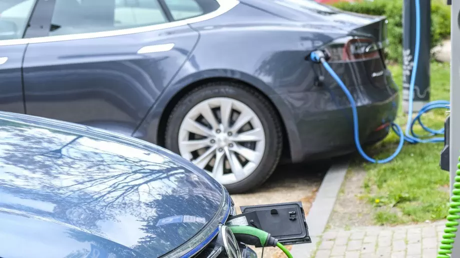 Колко са електрическите автомобили в България?