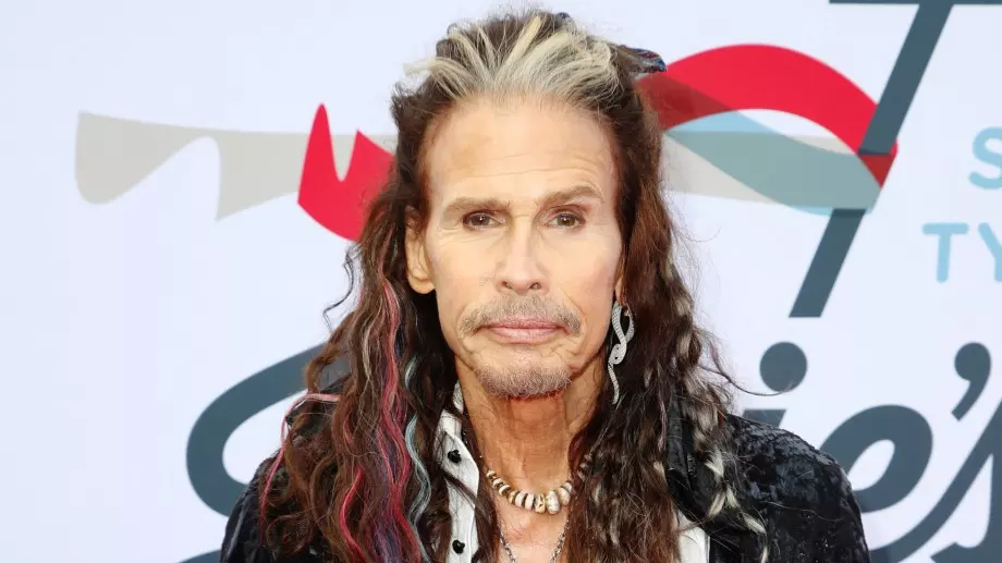 Съдят Стивън Тайлър за сексуално посегателство 