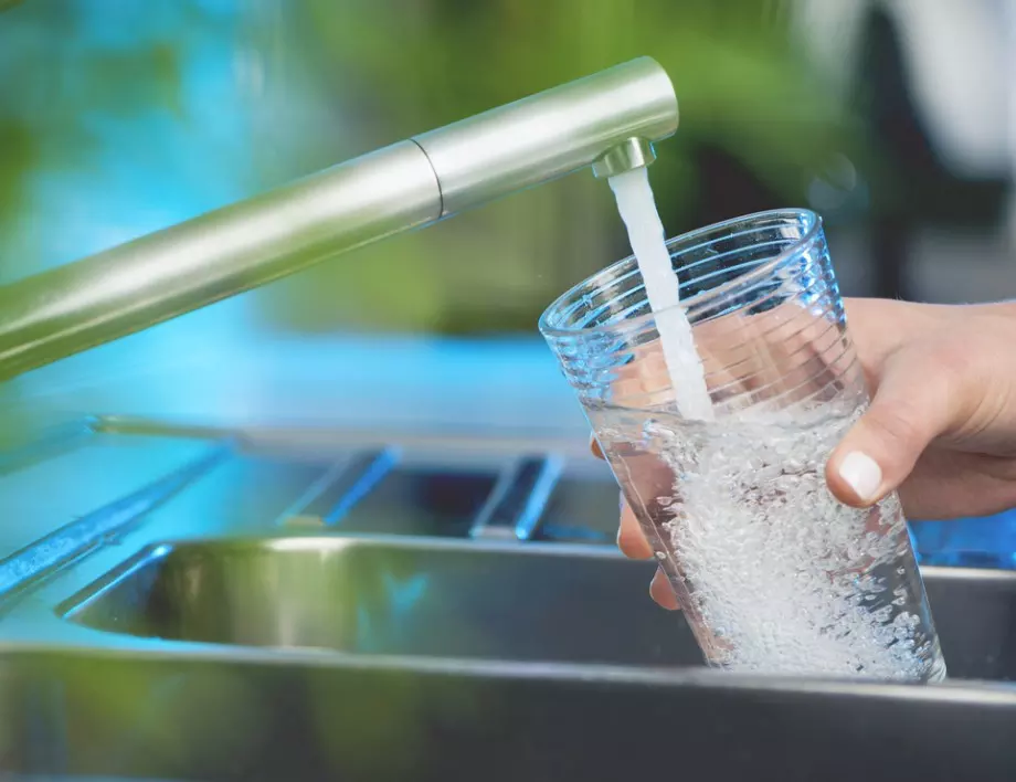Защо не можем без вода - и по колко трябва да пием на ден
