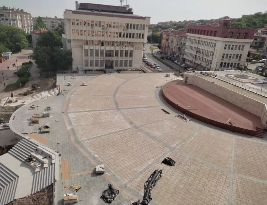 Зам.-кметът на Асеновград: На площада ще има кътове за отдих със зеленина