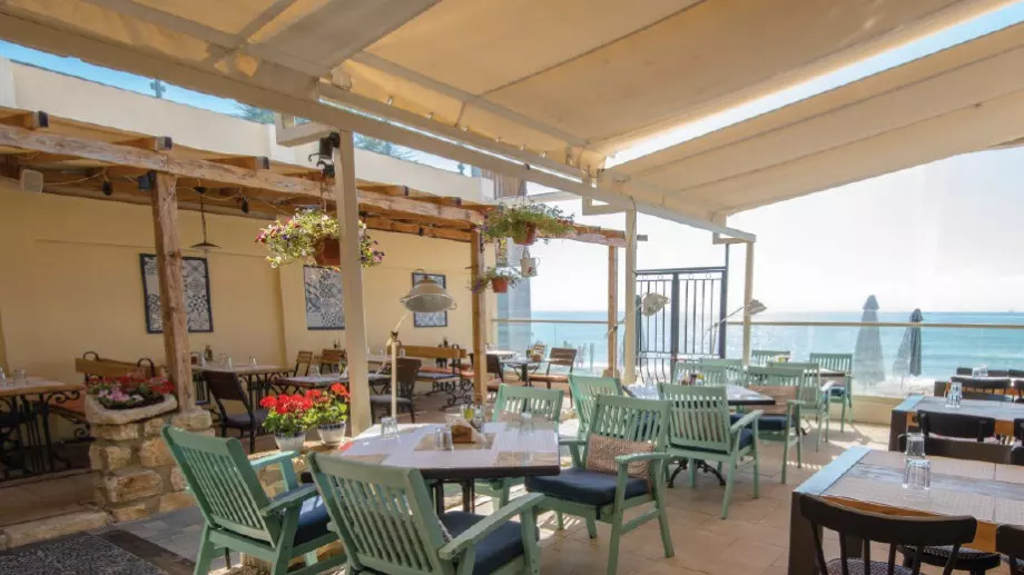 Тръгват засилени проверки на заведенията и магазините по морето 