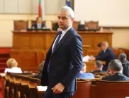 Костадинов при президента: Предсрочни избори веднага, няма повече време за губене