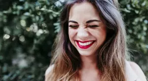 Виц за днес: Пиян звъни на входната врата