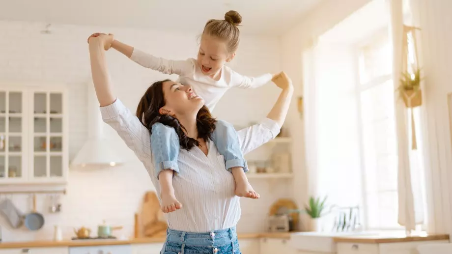 Интересни занимания с детето, докато сме вкъщи