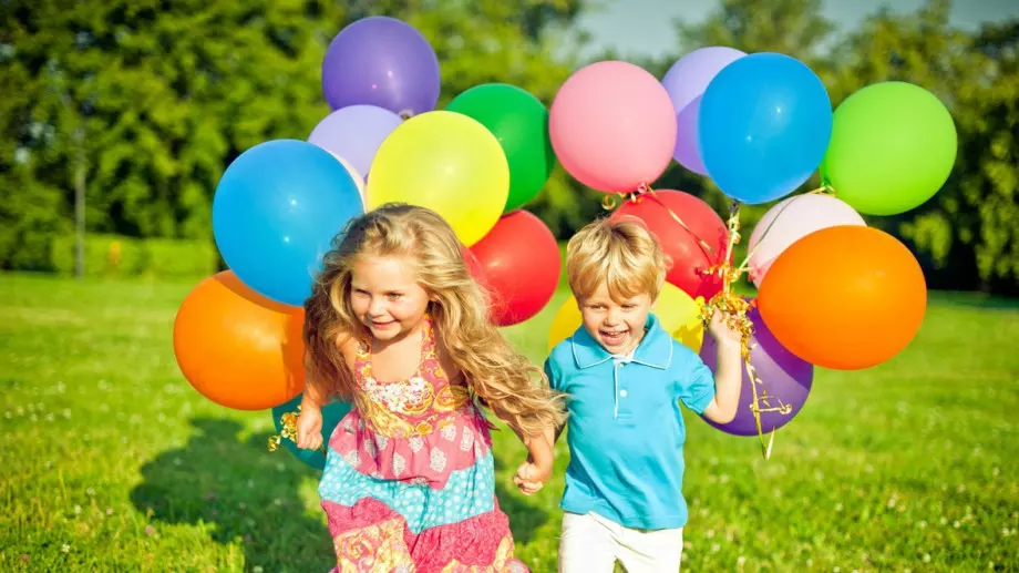 100 балона с детски послания ще полетят днес