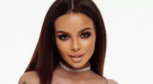 Сузанита се раздели с бащата на детето ѝ (СНИМКИ)